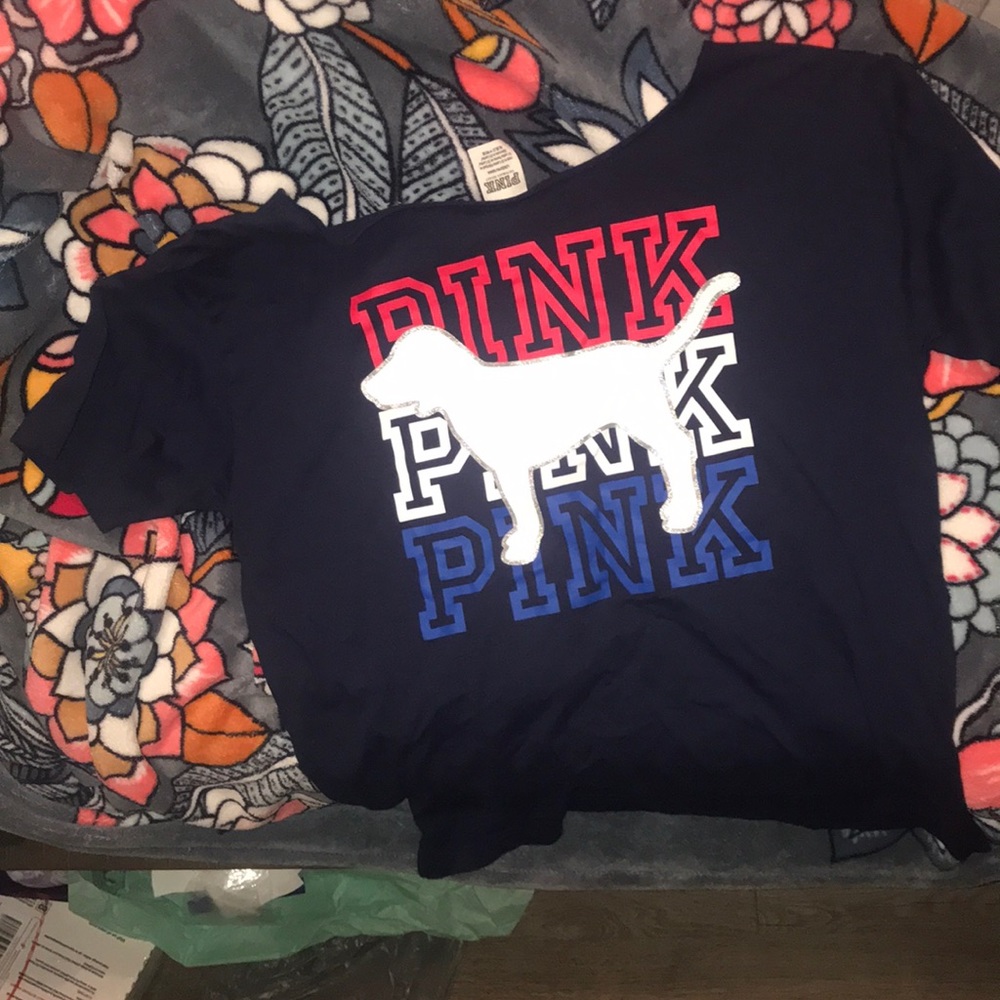 VS Pink Campus Tee